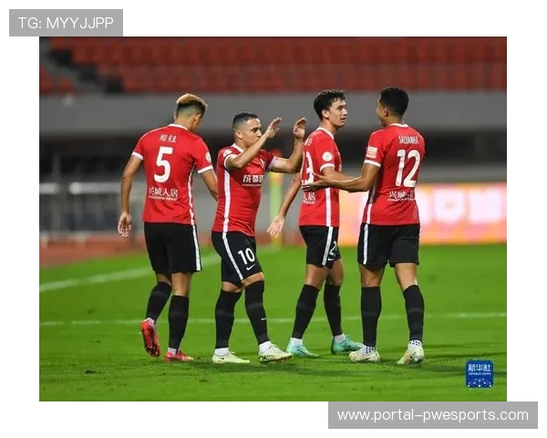 成都蓉城防守体系解析：最佳失球数背后的整体性构建