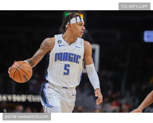 关键调整：猛龙下半场改用BOX-1区域限制班凯罗，收效显著